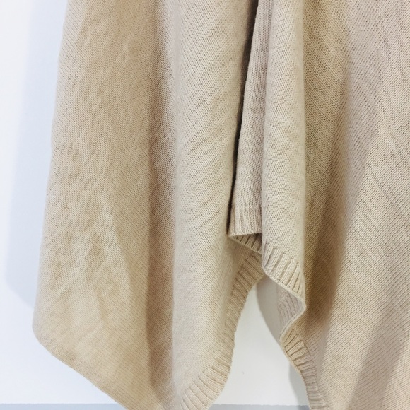 Ann Taylor Factory Poncho One Size - Picture 3 of 4